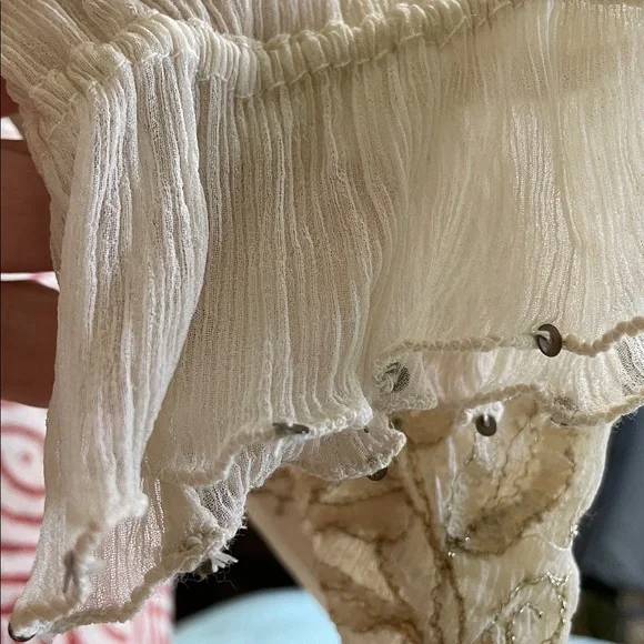 Ralph Lauren, sheer ruffled and metallic embroidered peasant blouse - Picture 8 of 8